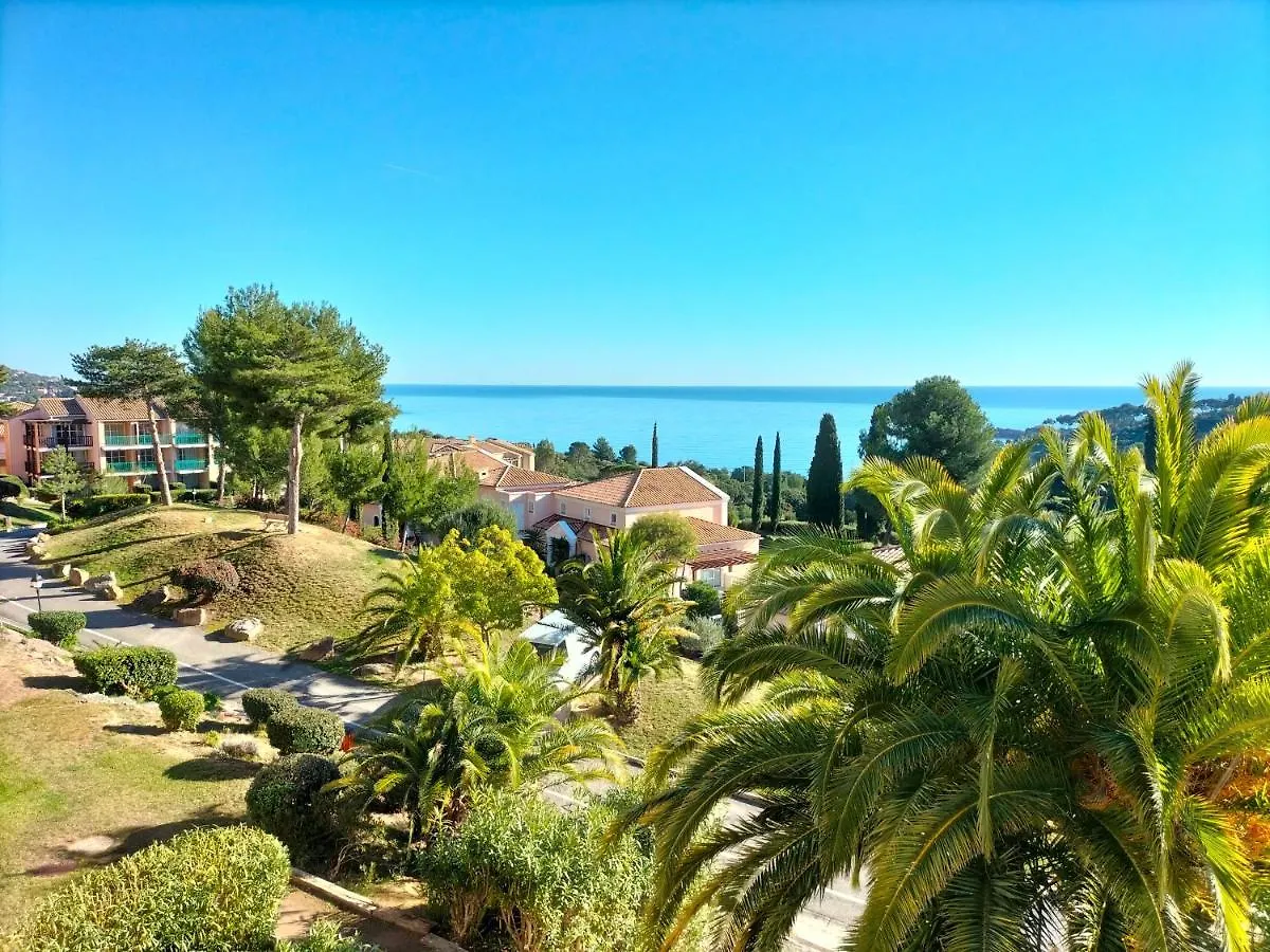 شقة Superbe Appartement Avec Vue Mer Et Piscine Saint-Raphaël